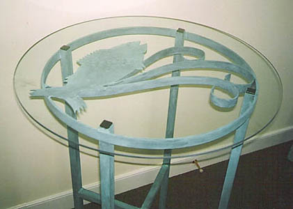 Round Fish Table